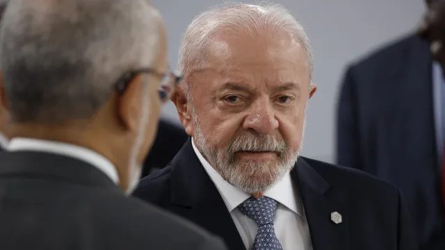 Lula afirma que “nunca foi esquerdista” em encontro no G7