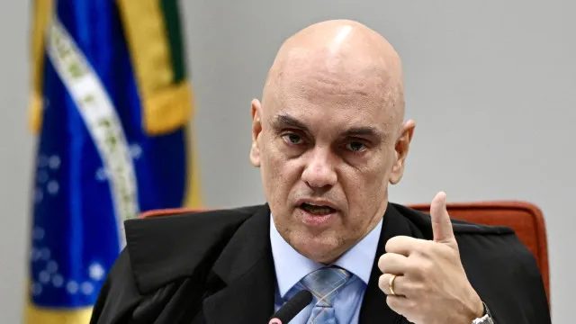 Moraes vai receber defesa de Bolsonaro antes de decidir se prorroga prisão domiciliar