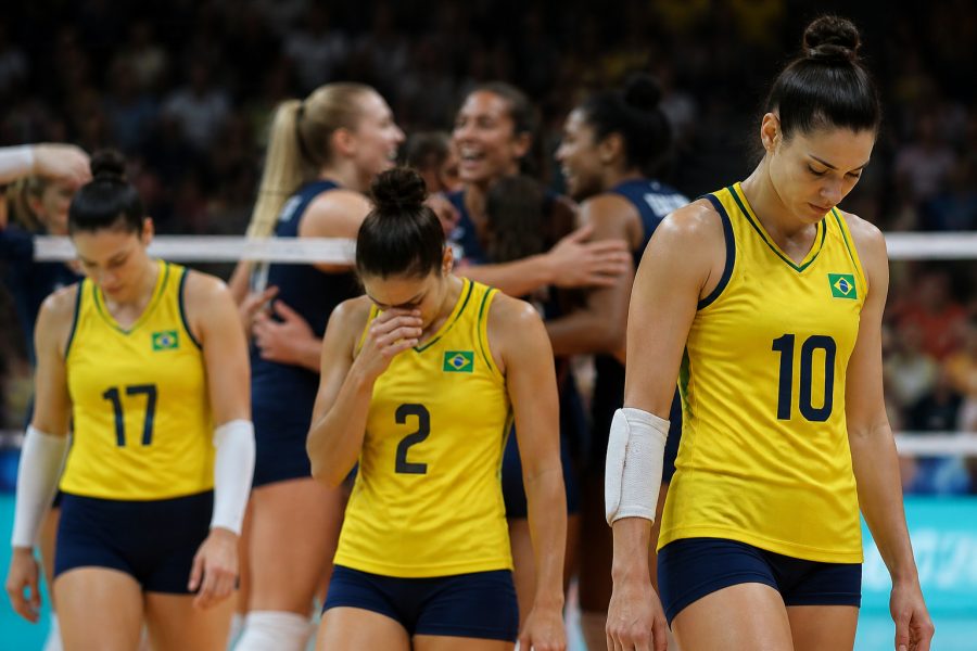 Brasil é derrotado pelos EUA no vôlei feminino: 3 a 0 na VNL